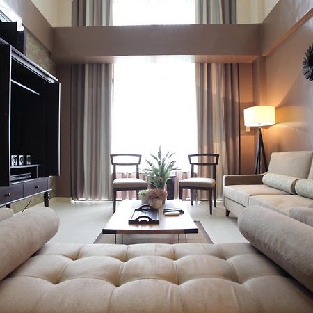 Crosswinds Resort Suites Tagaytay City Exteriör bild
