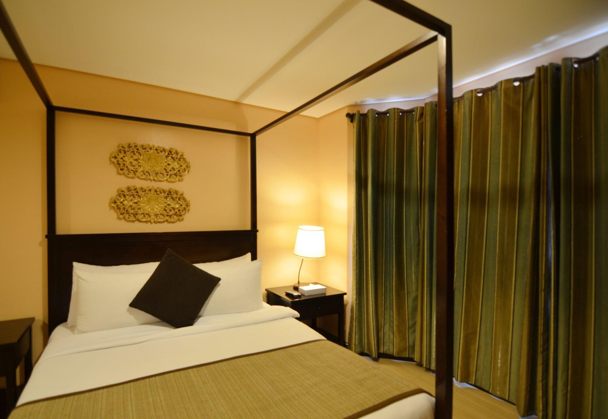 Crosswinds Resort Suites Tagaytay City Exteriör bild