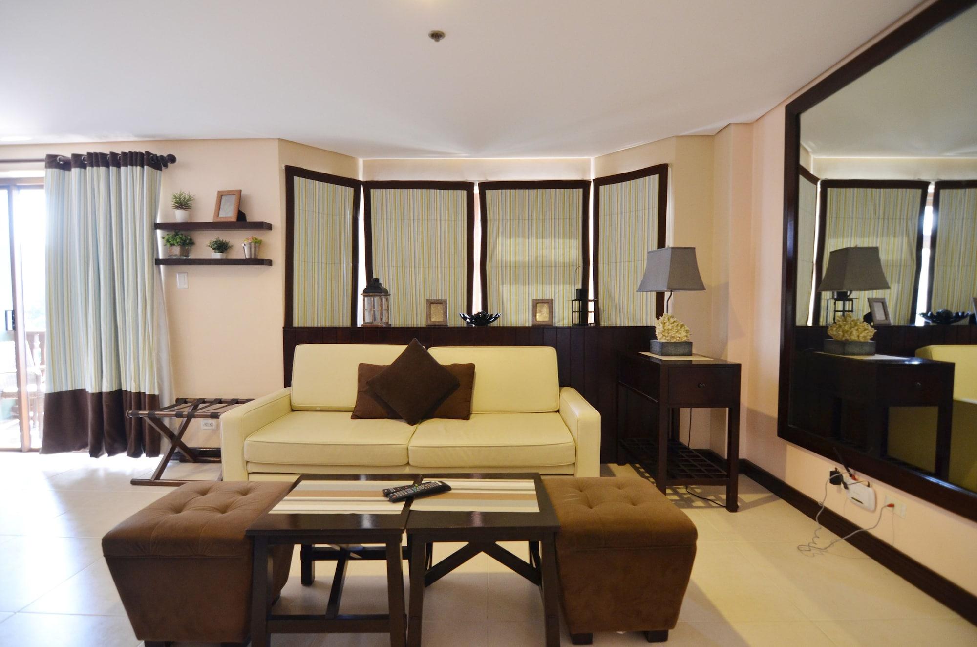 Crosswinds Resort Suites Tagaytay City Exteriör bild