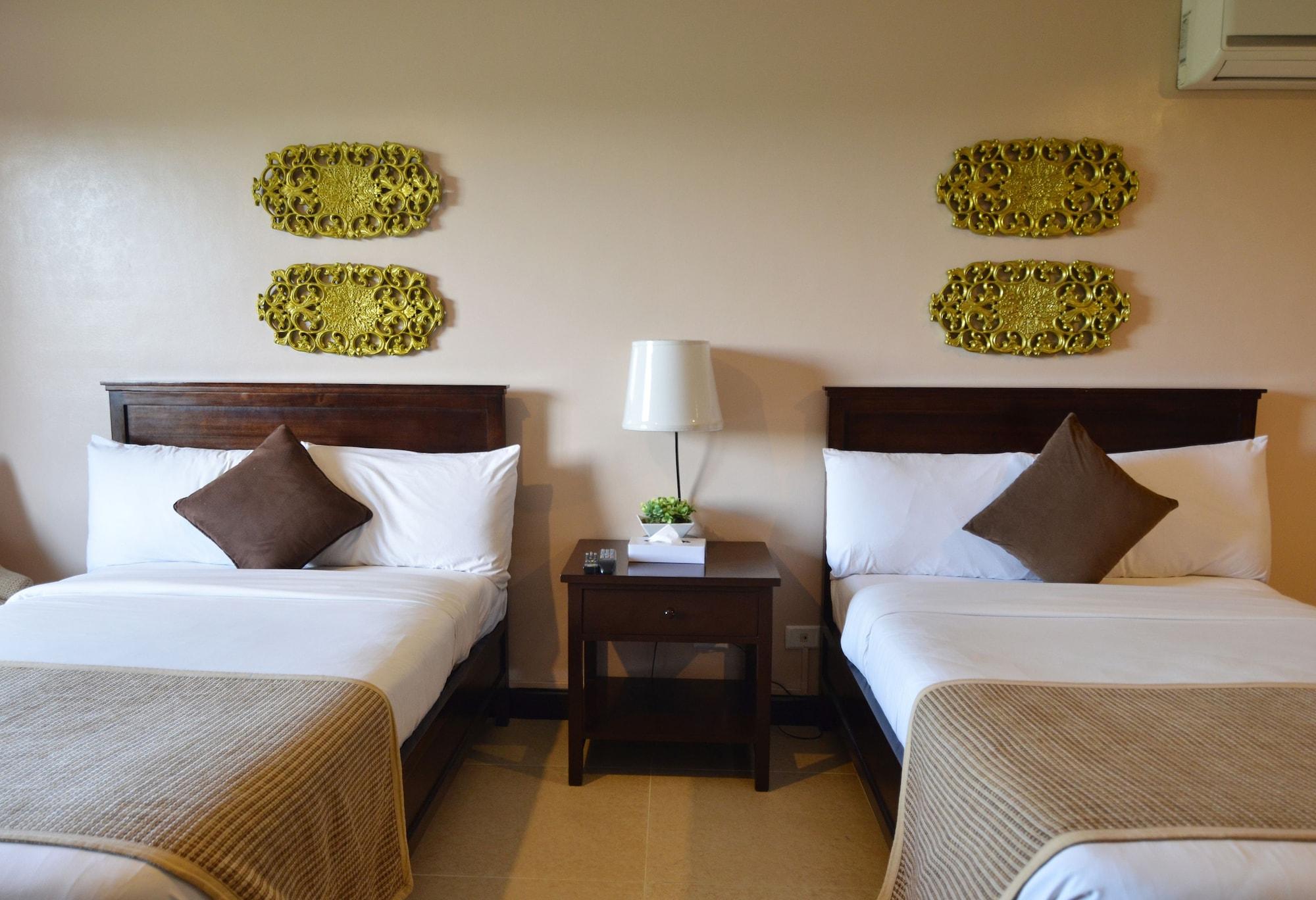 Crosswinds Resort Suites Tagaytay City Exteriör bild