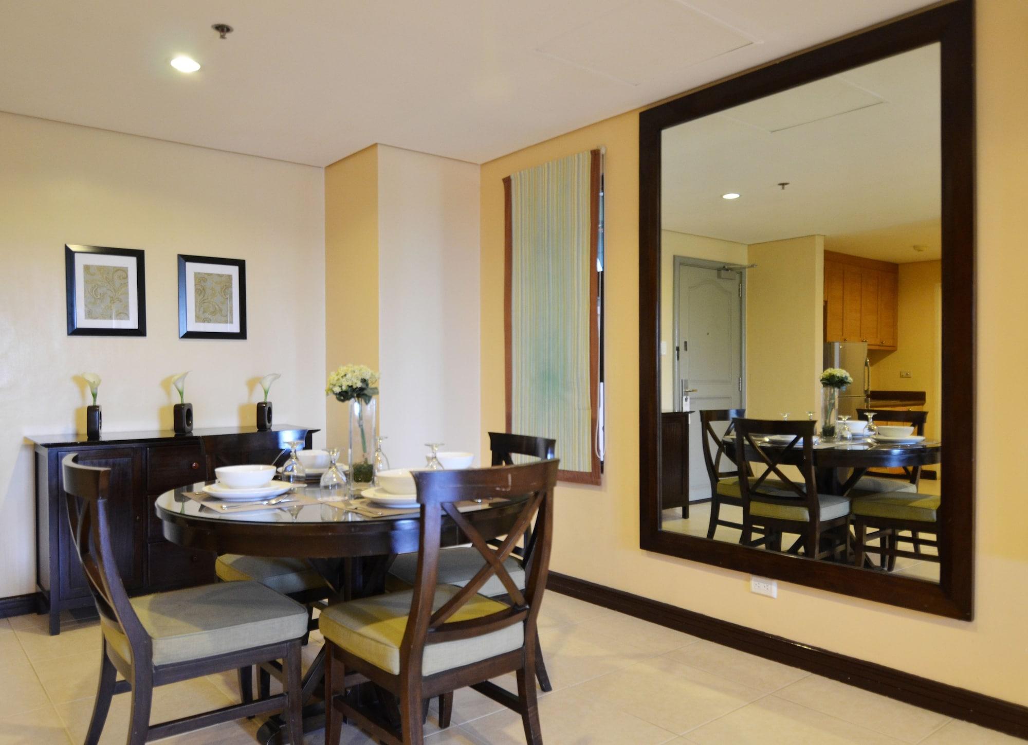 Crosswinds Resort Suites Tagaytay City Exteriör bild