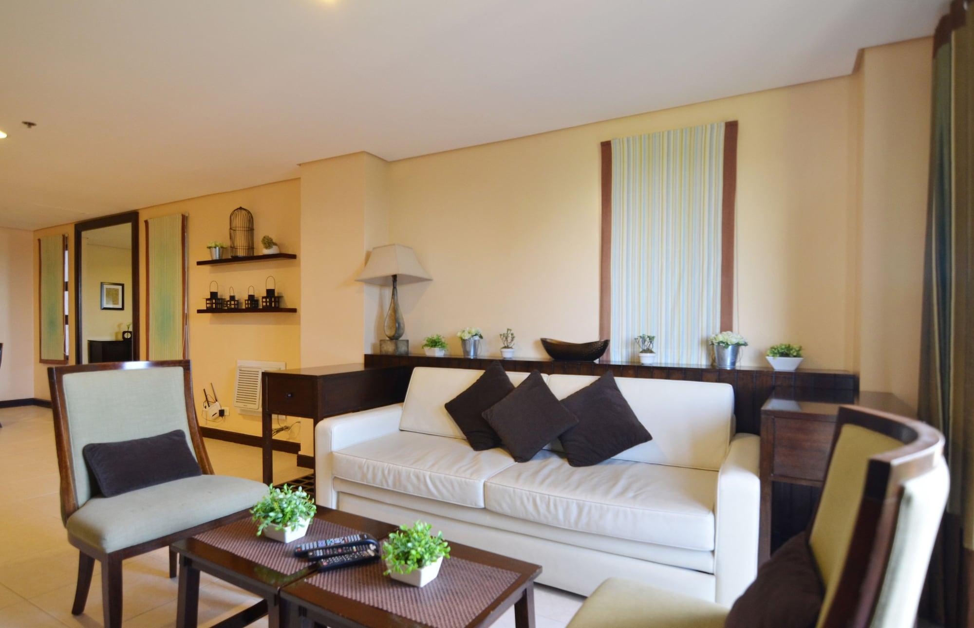 Crosswinds Resort Suites Tagaytay City Exteriör bild