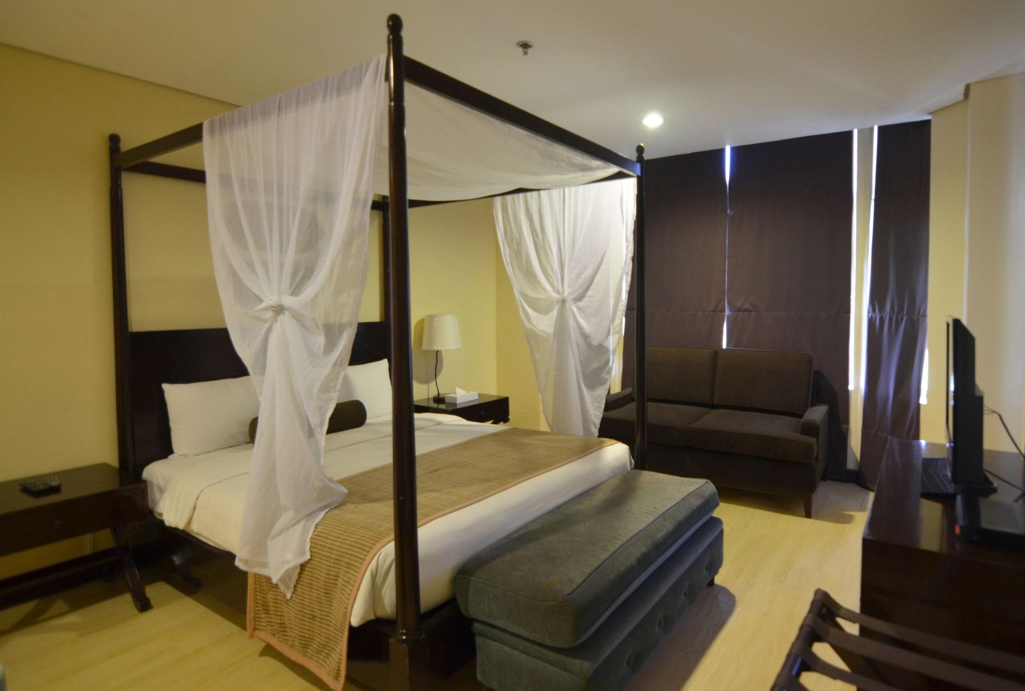 Crosswinds Resort Suites Tagaytay City Exteriör bild