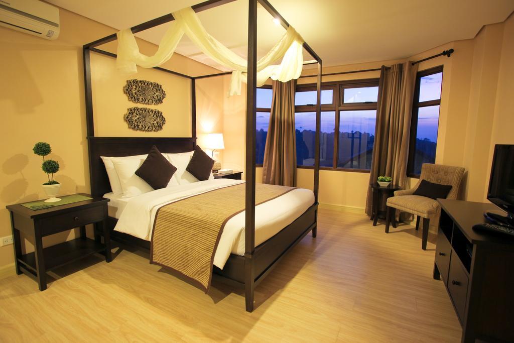 Crosswinds Resort Suites Tagaytay City Exteriör bild