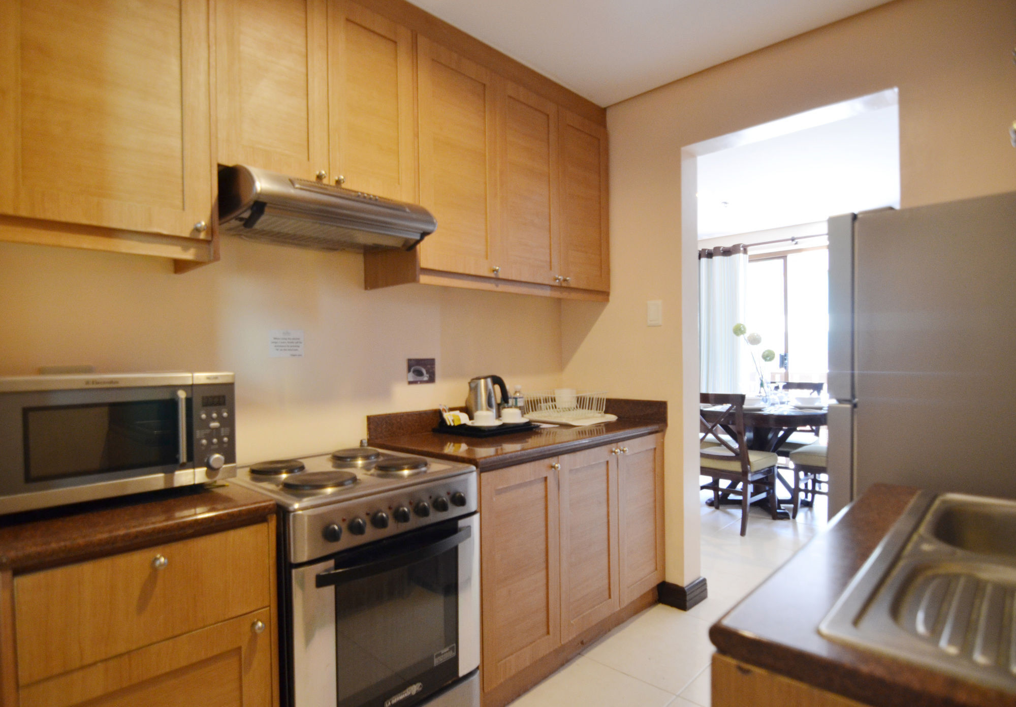 Crosswinds Resort Suites Tagaytay City Exteriör bild
