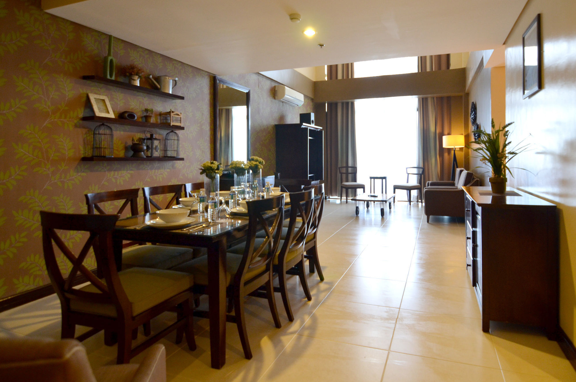 Crosswinds Resort Suites Tagaytay City Exteriör bild